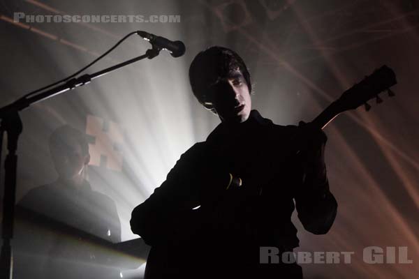 MILES KANE - 2011-03-23 - PARIS - Point Ephemere - 